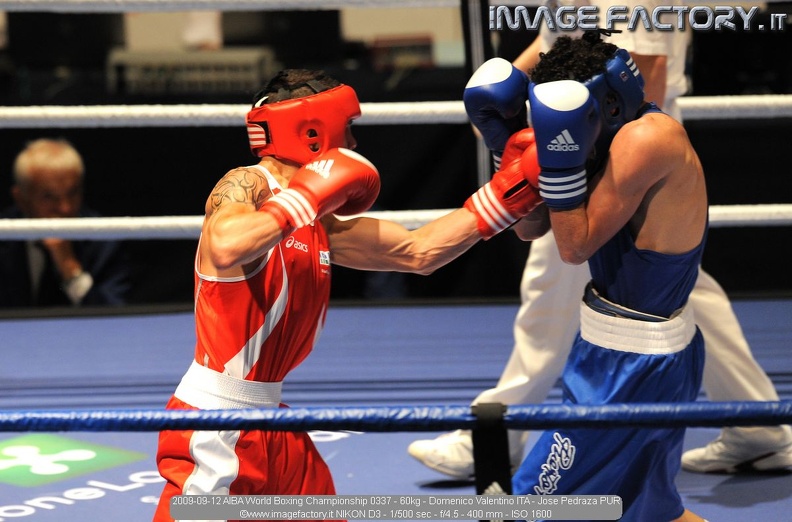 2009-09-12 AIBA World Boxing Championship 0337 - 60kg - Domenico Valentino ITA - Jose Pedraza PUR.jpg